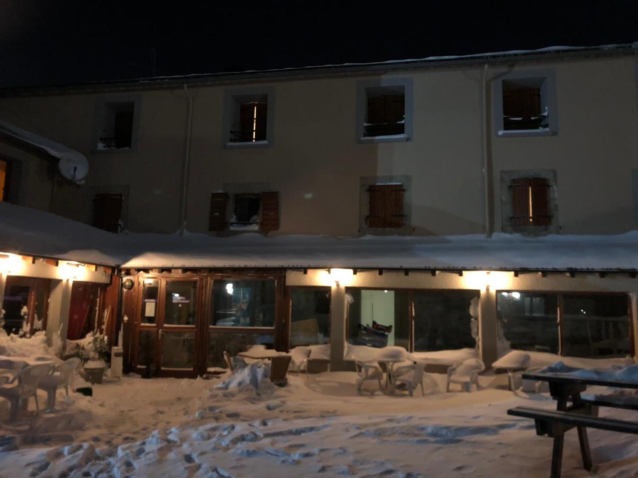 Le Campcardos Hotel Porta Luaran gambar
